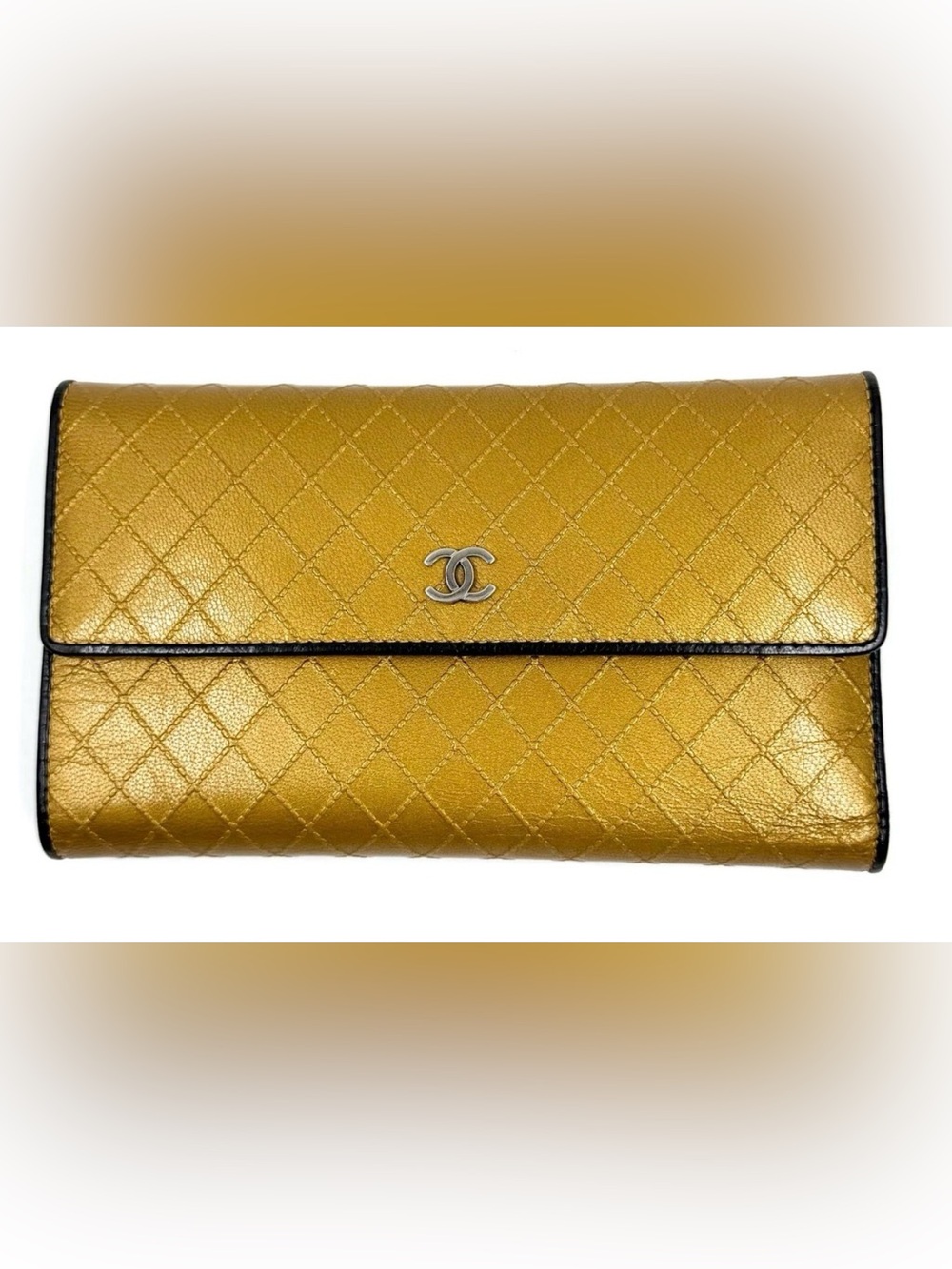 Beautiful Authentic CHANEL Quilted Leather Wallet - Gold